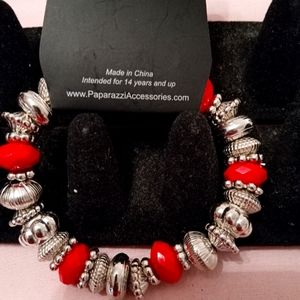 Paparazzi bracelet brand new never worn